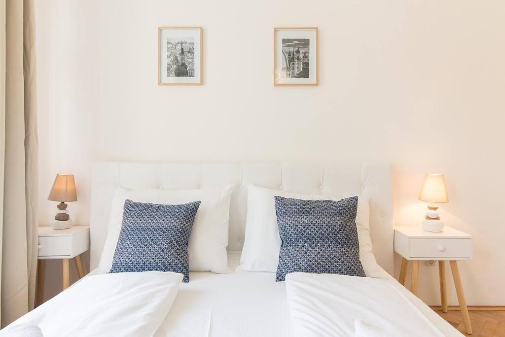 Studio In The Historic Center Apartment Praga Exterior foto
